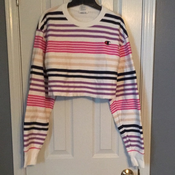 Champion x UO Raw Hem Reverse Weave Fleecy Cropped Sweatshirt in Pastel Stripe - Picture 1 of 7